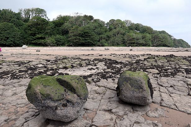 Glacial erratic boulders on Arbigland shore