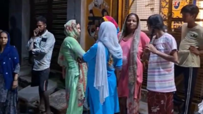 Liquor vend sparks public outcry in Jagadhri’s Durga Garden: Residents demand immediate closure