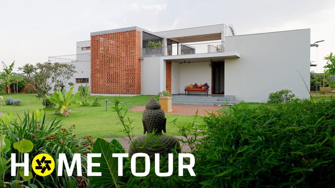 This Hyderabad Home is Designed Around Multiple Courtyards (House Tour) This Hyderabad Home is Designed Around Multiple Courtyards (House Tour)