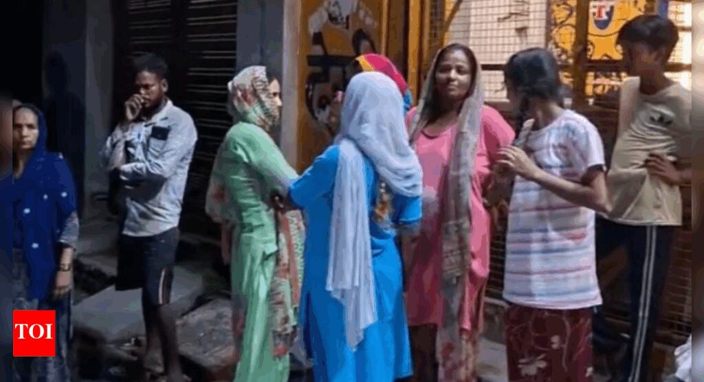 Liquor vend sparks public outcry in Jagadhri’s Durga Garden: Residents demand immediate closure | India News Liquor vend sparks public outcry in Jagadhri’s Durga Garden: Residents demand immediate closure | India News