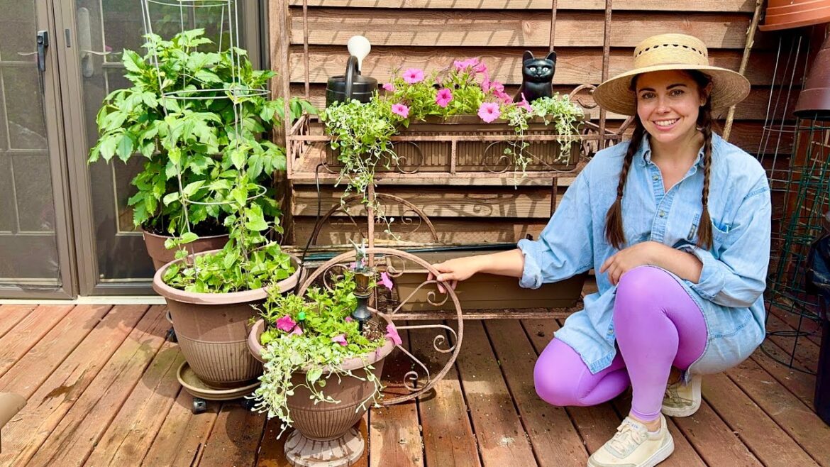 Hiding Garden Supplies With Flowers ๐ธ Planting Up My Flower Cart! Hiding Garden Supplies With Flowers ๐ธ Planting Up My Flower Cart!