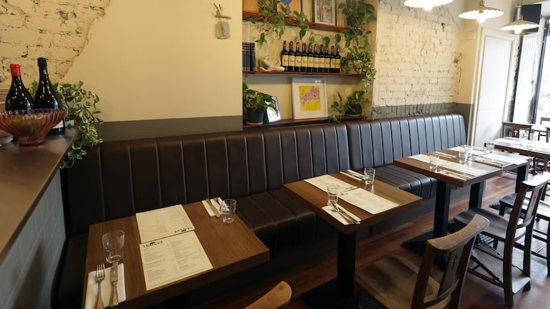 No surprises but no complaints as Belfast restaurant serves up the greatest hits of French restaurant classics