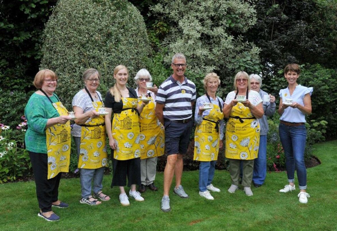 Gosberton couple welcome 150 people to their stunning garden