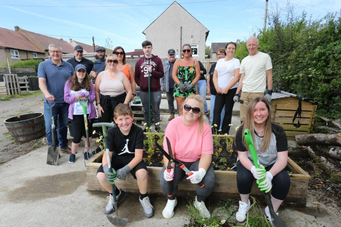 Larkfield garden is getting summer ready Greenock Telegraph