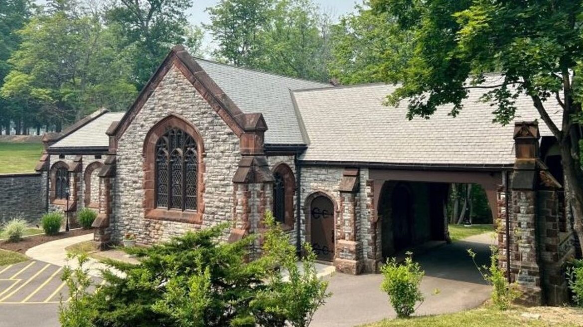 Garden & Historic Building Tour showcases sites in Canandaigua NY