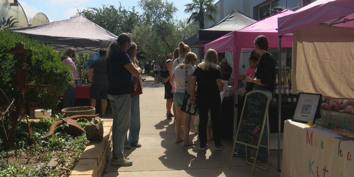 July Market at the Gardens July Market at the Gardens
