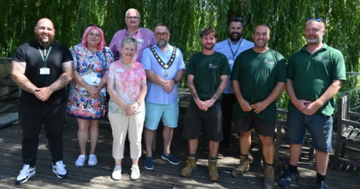 Blooming lovely to be back Blooming lovely to be back