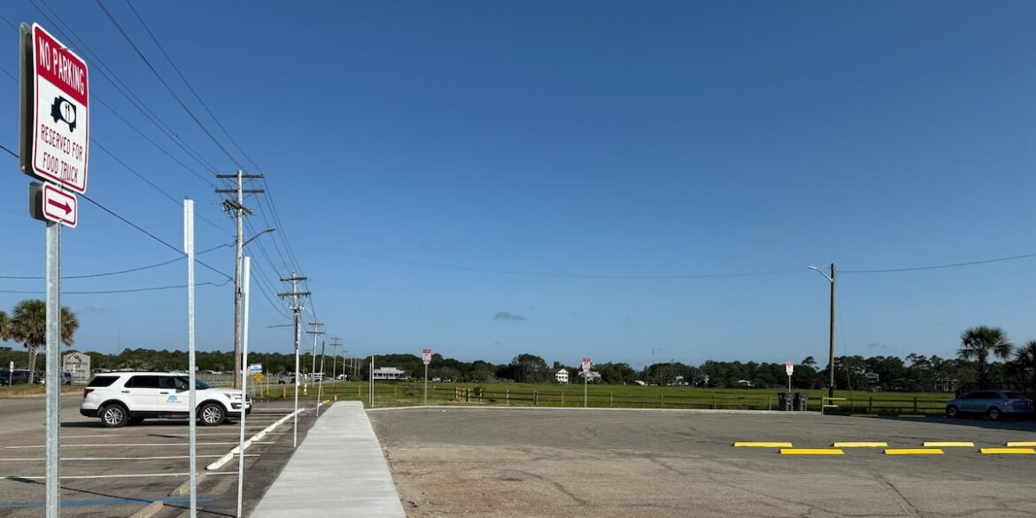 New parking lot opens in Garden city with free spaces, food truck spots