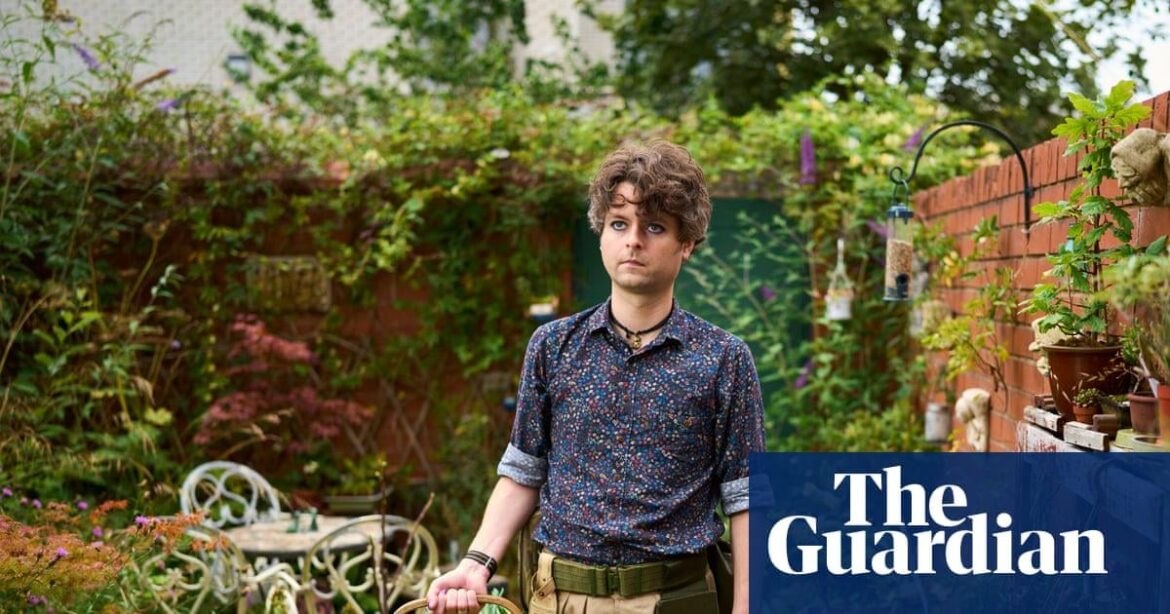 Man interviewed without a solicitor given knife caution for carrying trowel home from allotment