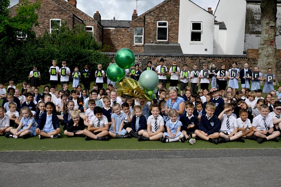 Great and Green Award winner Glenis Sharp and pupils of Alderman Bolton Primary Academy