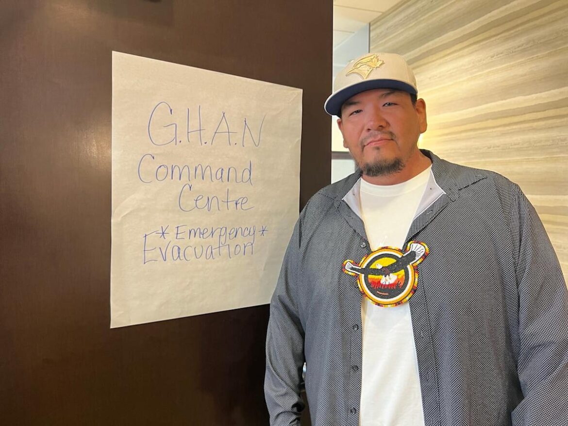 ‘We need to get our people in hotels,’ says Garden Hill vice-chief as 1,000 evacuees to arrive Saturday 'We need to get our people in hotels,' says Garden Hill vice-chief as 1,000 evacuees to arrive Saturday