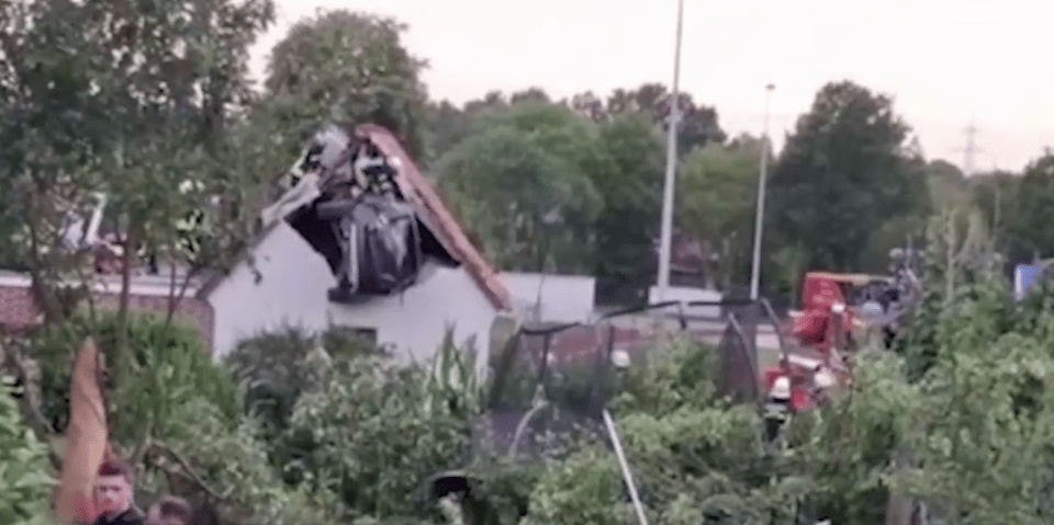Car crashed into a house.