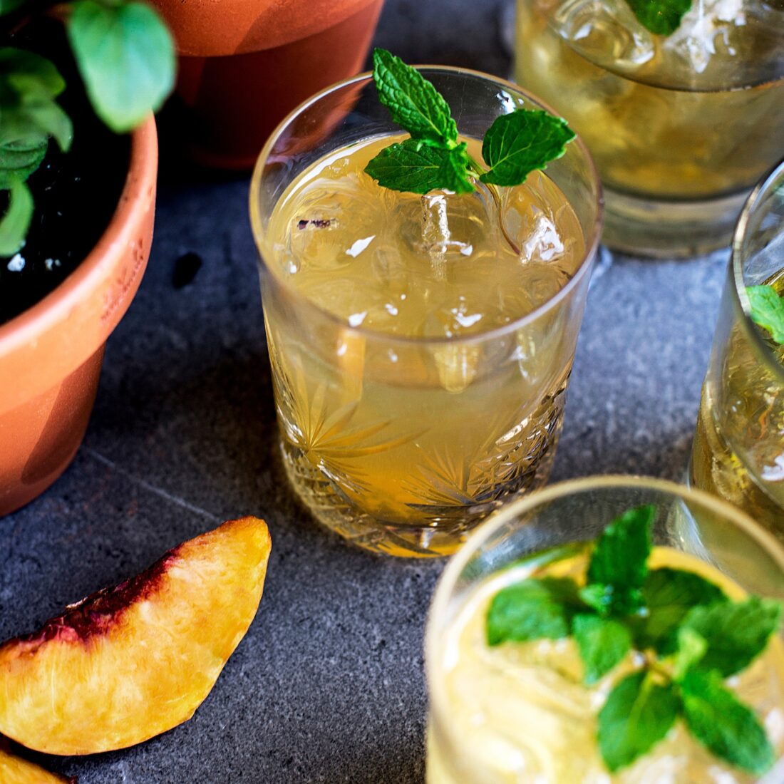 peach bourbon cocktail