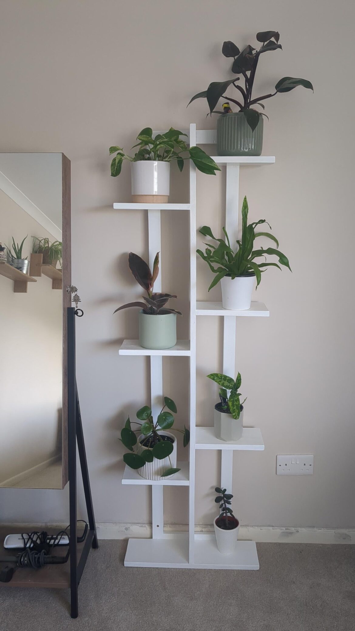 Practical boyfriend= forcing him to make me a plant stand