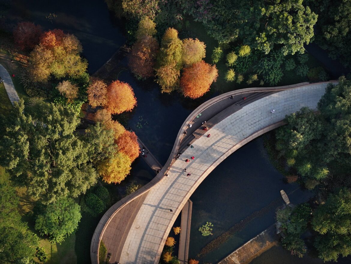 Guangzhou Yunxi Botanical Garden / AECOM + Architectural Design & Research Institute of SCUT + Guangzhou Landscape Architectural Design & Research Institute