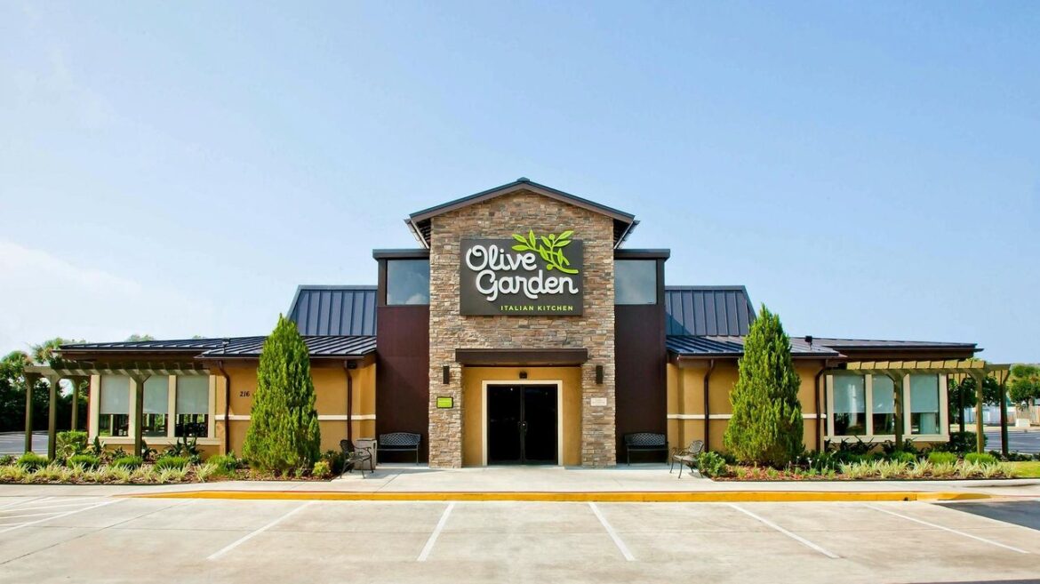 Olive Garden brings back pasta deal for $13.99. That price hasn’t changed since 2022. Olive Garden brings back pasta deal for $13.99. That price hasn't changed since 2022.