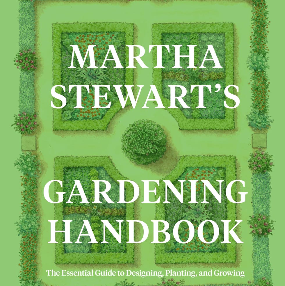Martha Stewart's Gardening Handbook: The Essential Guide to Designing, Planting, and Growing
