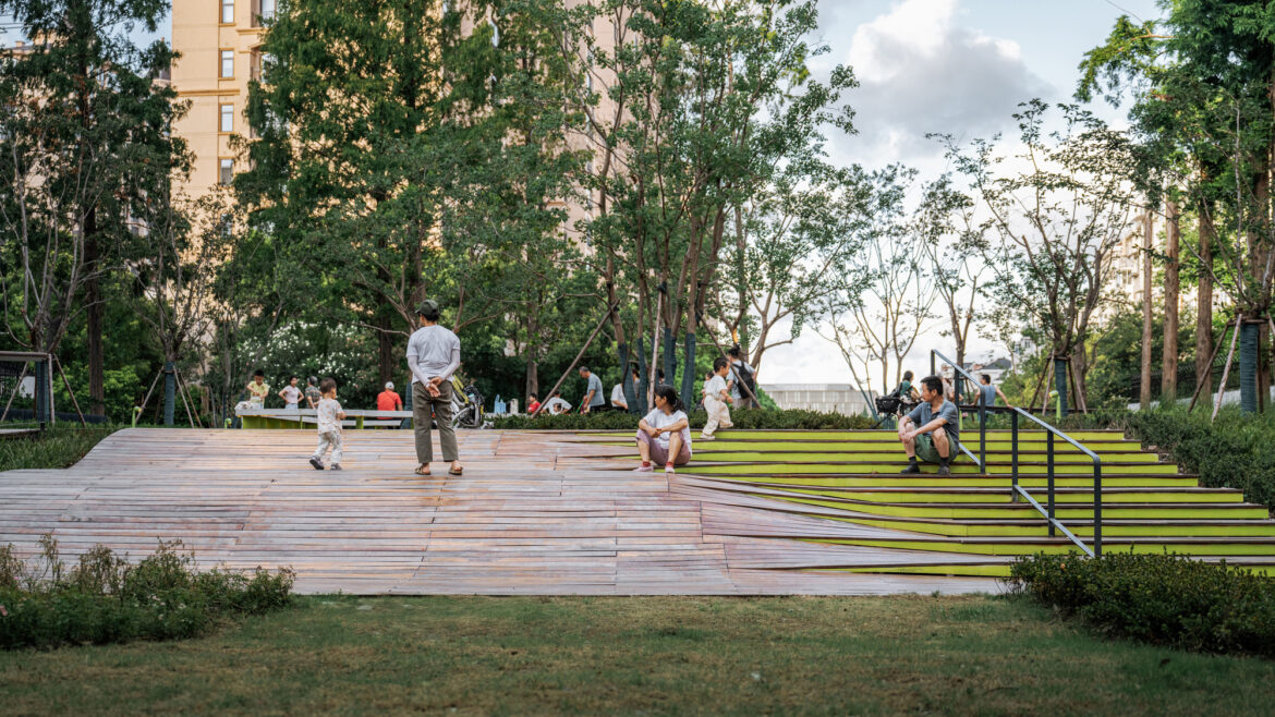 The DECK / VIASCAPE design The DECK / VIASCAPE design