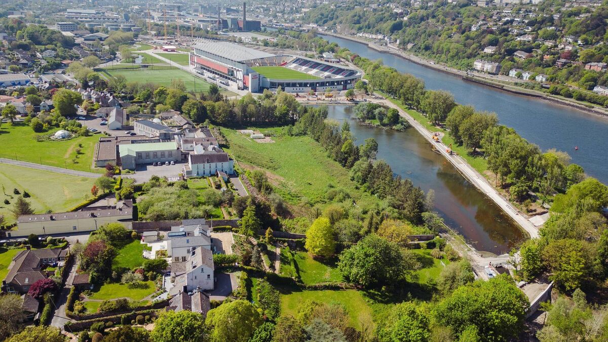 Work is advancing on upgrades around the perimeter of the Atlantic Pond to match the 1.8km Marina Promenade