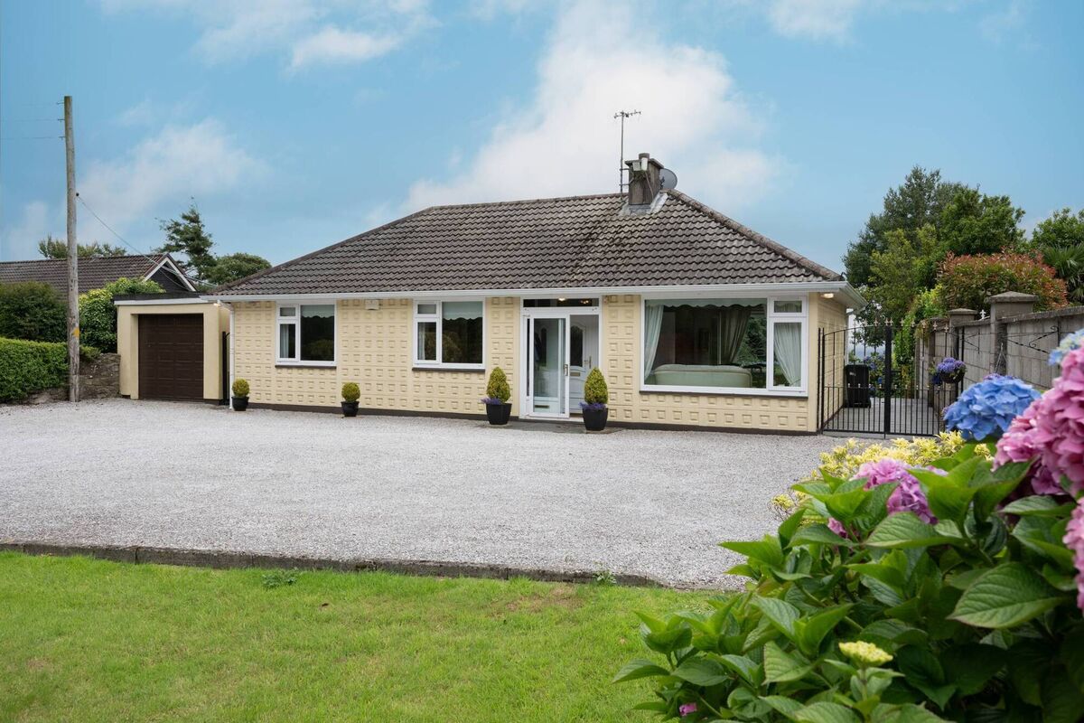 The Willows faces onto Carrignafoy Avenue