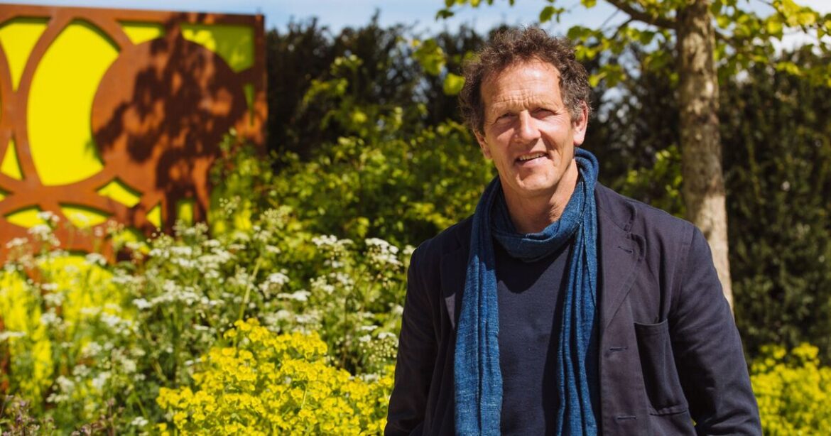 Monty Don warns your garden ‘will never look as good’ if you make error Monty Don warns your garden 'will never look as good' if you make error
