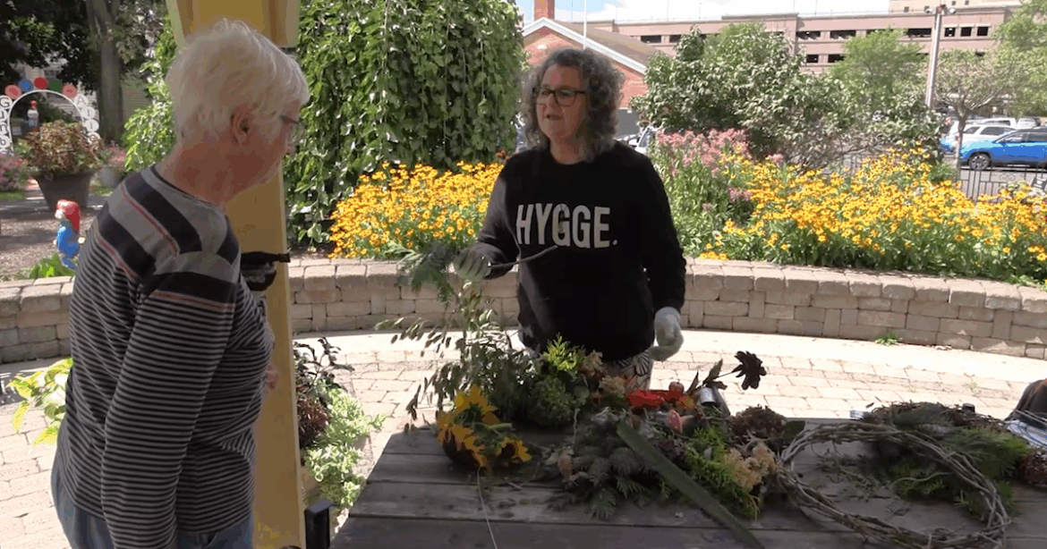 Brown Bag Series concludes: Gardeners inspired to use yard plants for seasonal decor | Allen County Brown Bag Series concludes: Gardeners inspired to use yard plants for seasonal decor | Allen County