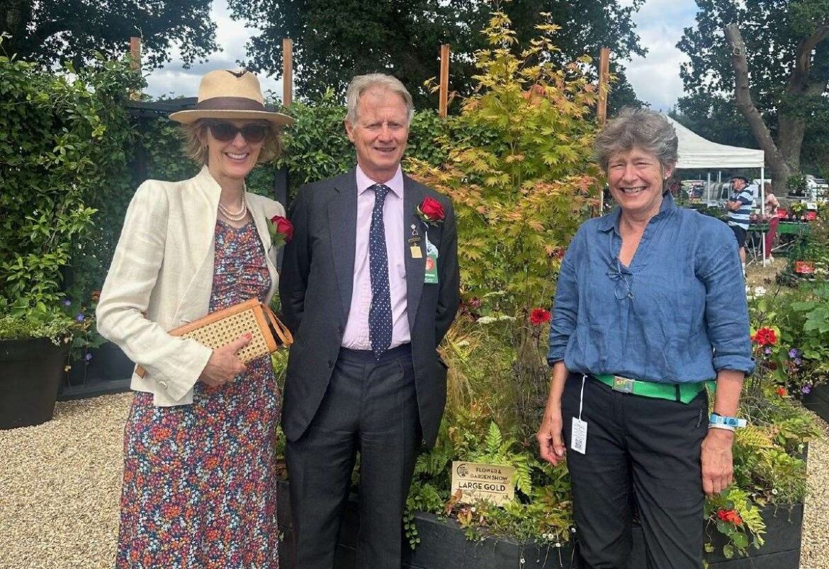 NHS charity Brighterway awarded Large Gold for Edible Garden exhibit NHS charity Brighterway awarded Large Gold for Edible Garden exhibit