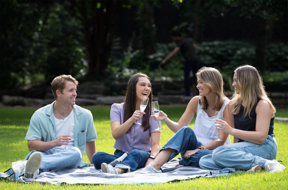Blooms and Beats Returns to Fort Worth Botanic Garden