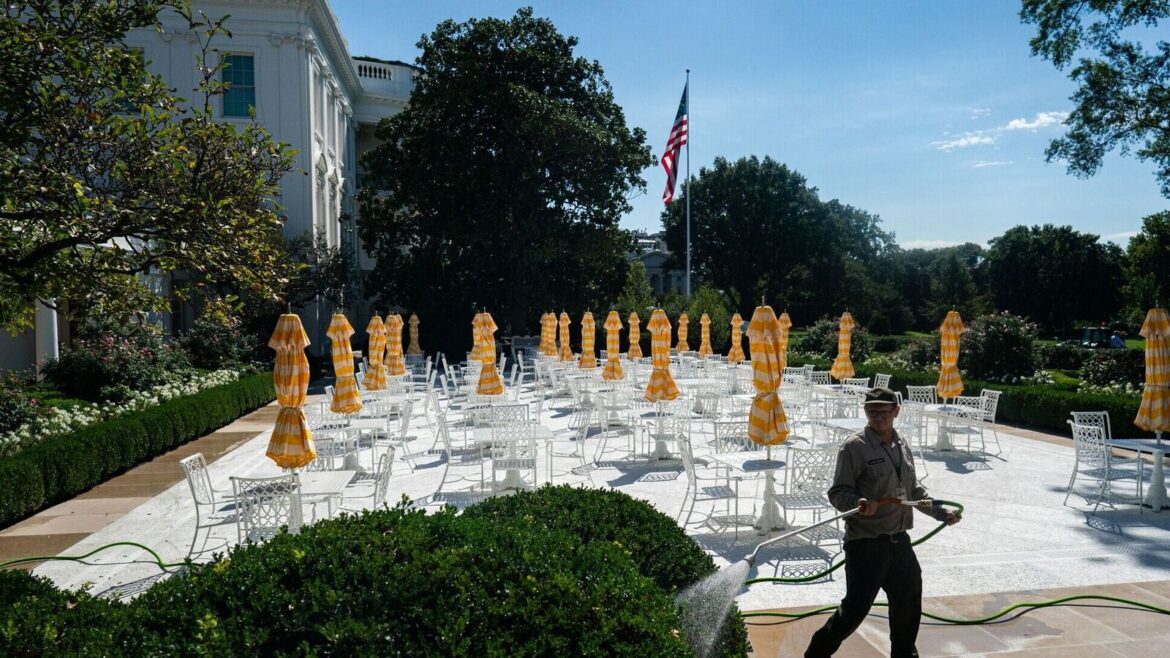‘Who did this?’ — Trump rages against contractor for White House Rose Garden limestone damage A worker with the National Park Service (NPS) waters plants near the newly renovated Rose Garden of the White House in Washington, DC, US, on Monday, Aug. 25, 2025. US President Donald Trump is expected to sign two executive orders Monday aiming to end cashless bail in Washington and nationwide, marking the latest move in the administration's agenda to crack down on crime. Photographer: Al Drago/Bloomberg