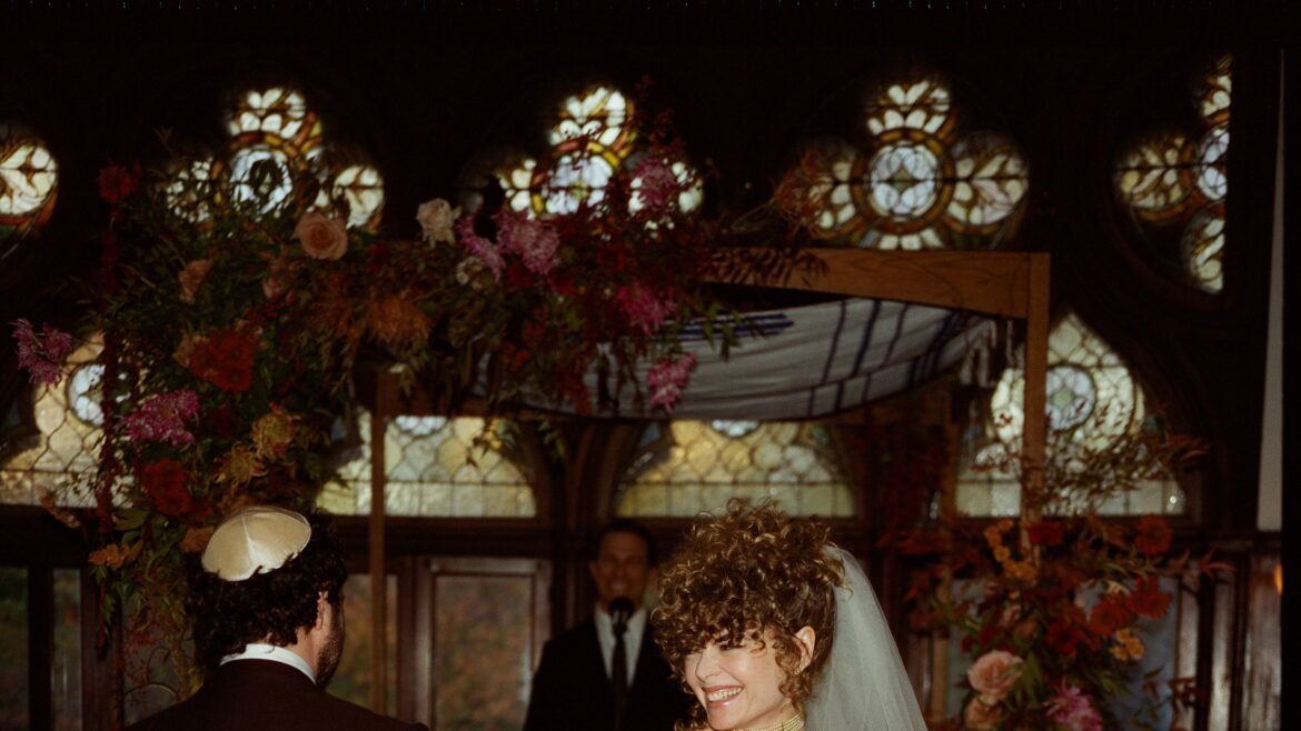 The Best Fall Wedding Bouquets and Flowers in Vogue The Best Fall Wedding Bouquets and Flowers in Vogue