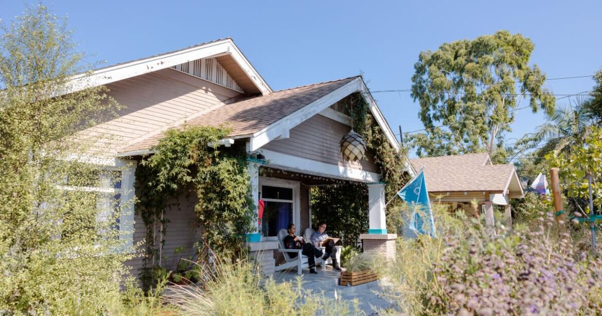 Their habitat garden and historic home are sweeter after years in NYC Their habitat garden and historic home are sweeter after years in NYC