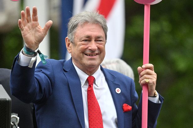 LONDON, ENGLAND - JUNE 05: Alan Titchmarsh rides a bus during the Platinum Pageant on June 05, 2022 in London, England. The Platinum Jubilee of Elizabeth II is being celebrated from June 2 to June 5, 2022, in the UK and Commonwealth to mark the 70th anniversary of the accession of Queen Elizabeth II on 6 February 1952. (Photo by Samir Hussein/WireImage)