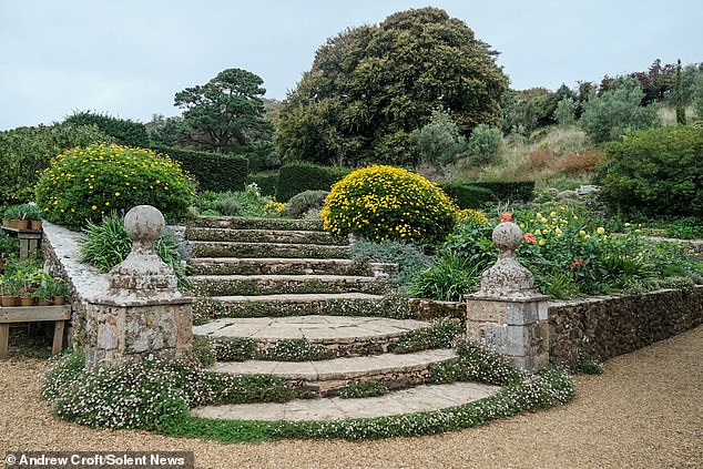 It claimed the gardeners, with more than 100 years of NT volunteering experience, had failed to attend health and safety briefings