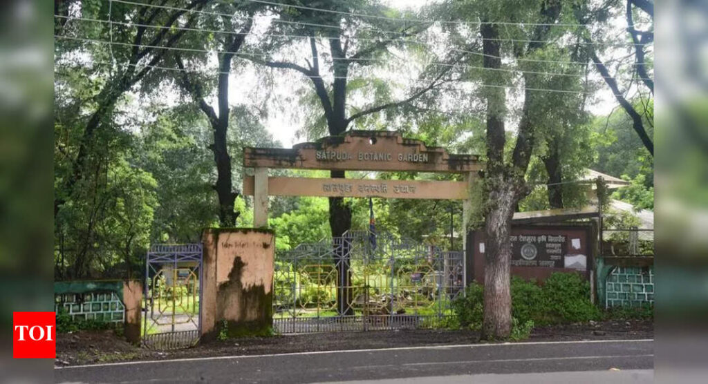 Botanical, Ambazari garden shut for years, citizens deprived of green spaces | Nagpur News
