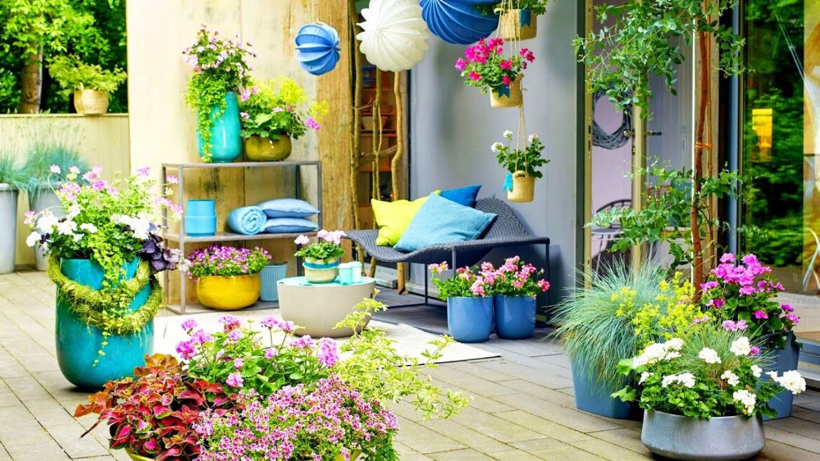 BEST PATIO CONTAINER GARDEN DESIGN IDEAS | CREATIVE PLANTING POTS AND GARDEN LANDSCAPE RAISED BEDS