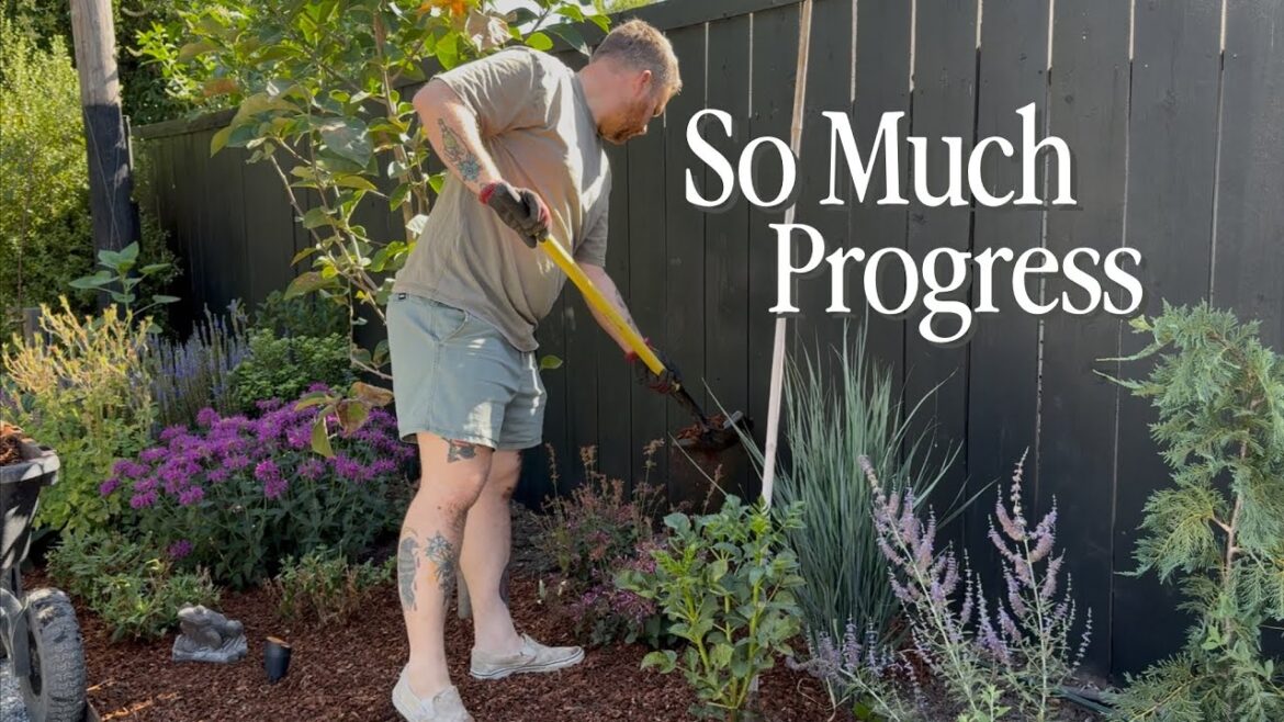 Come Mulch With Me & Lowe’s Plant Haul || Visit Our Garden