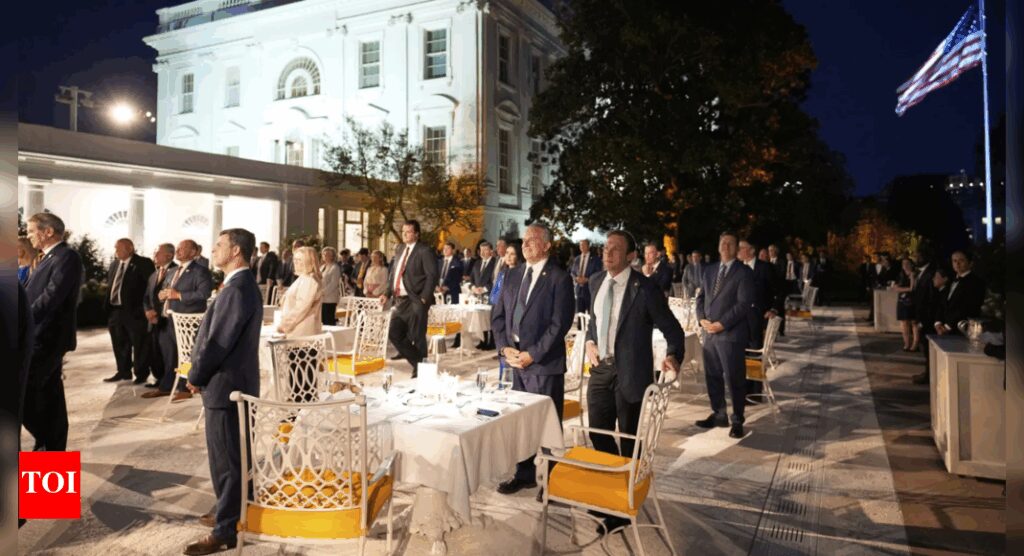 ‘Hottest place to be’: Trump unveils renovated Rose Garden Club; new White House venue for power dinners 'Hottest place to be': Trump unveils renovated Rose Garden Club; new White House venue for power dinners