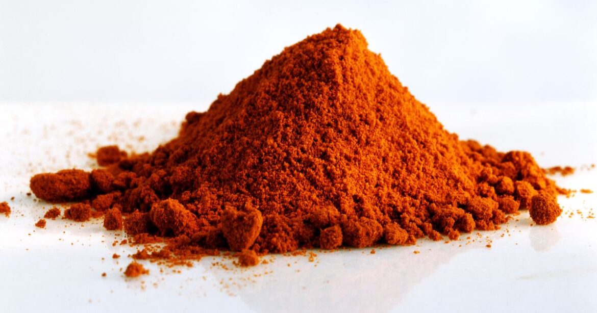 Gardeners told to sprinkle Tabasco or chilli powder or in garden during September Ipso logo