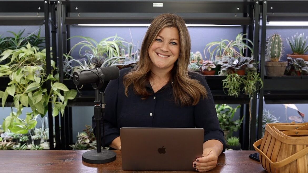 When Will the Mail House Be Done? // How Do You Manage Work Life Balance? // Recap 🌿