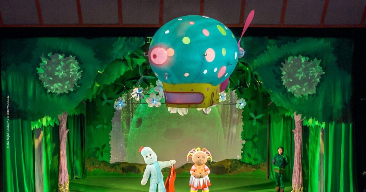 Pip pip onk onk! – In the Night Garden Live is a joyful treat Ipso logo