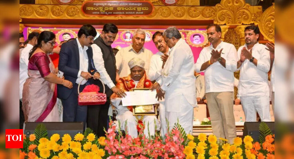 CM inaugurates Dasara flower show, food fair | Mysuru News