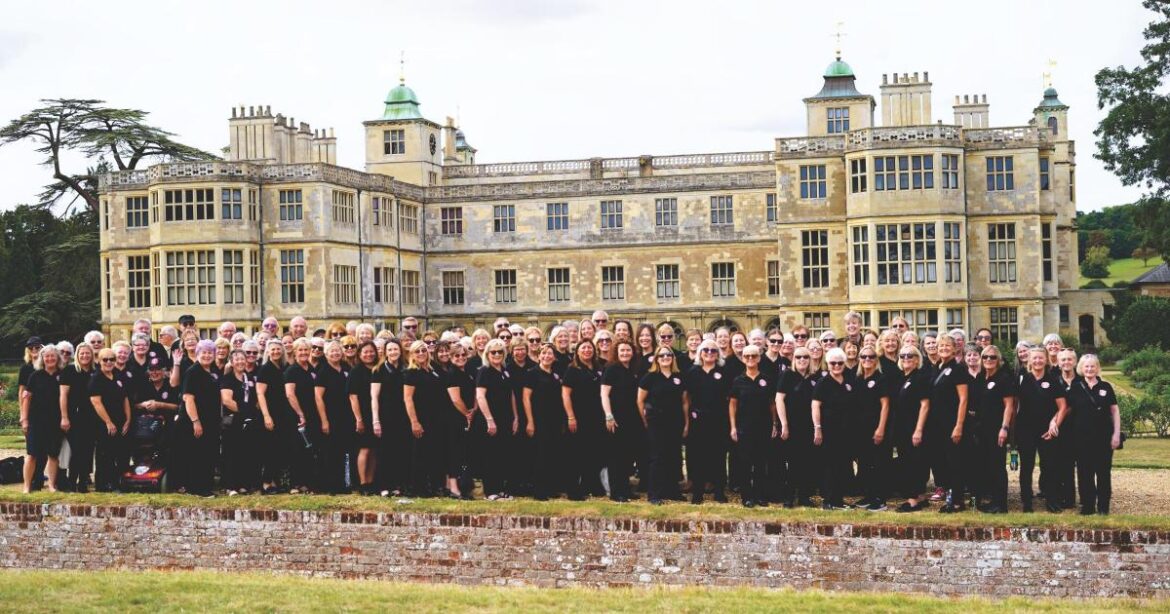 Buskerteers Choir performs at BBC Gardeners' World