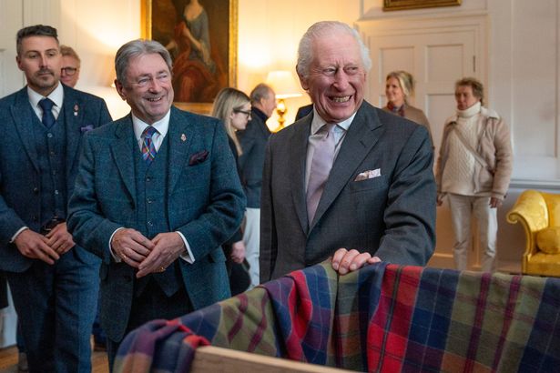 Photo of Alan Titchmarsh laughing with K