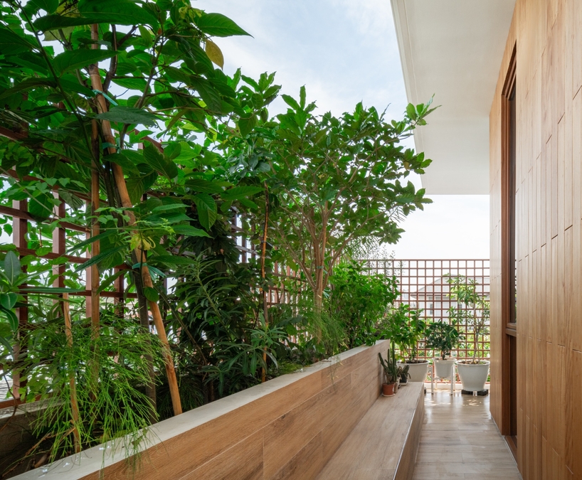 flat12x stacks floating gardens for senior-living house in bangkok