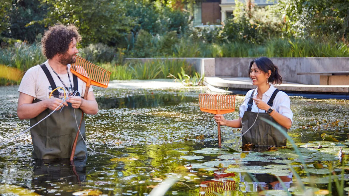 Natural History Museum turns on sensors in high-tech gardens to monitor nature Natural History Museum turns on sensors in high-tech gardens to monitor nature