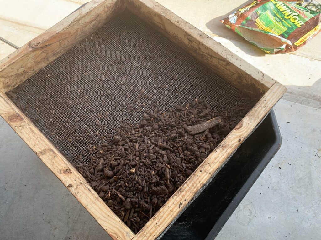 PSA: Scott’s Lawn Soil PSA: Scott’s Lawn Soil