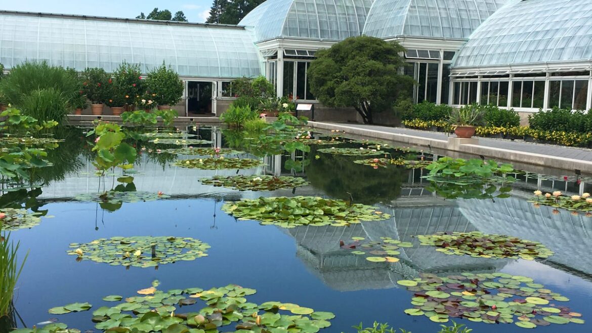 New York Botanical Garden named best garden in New York by HGTV