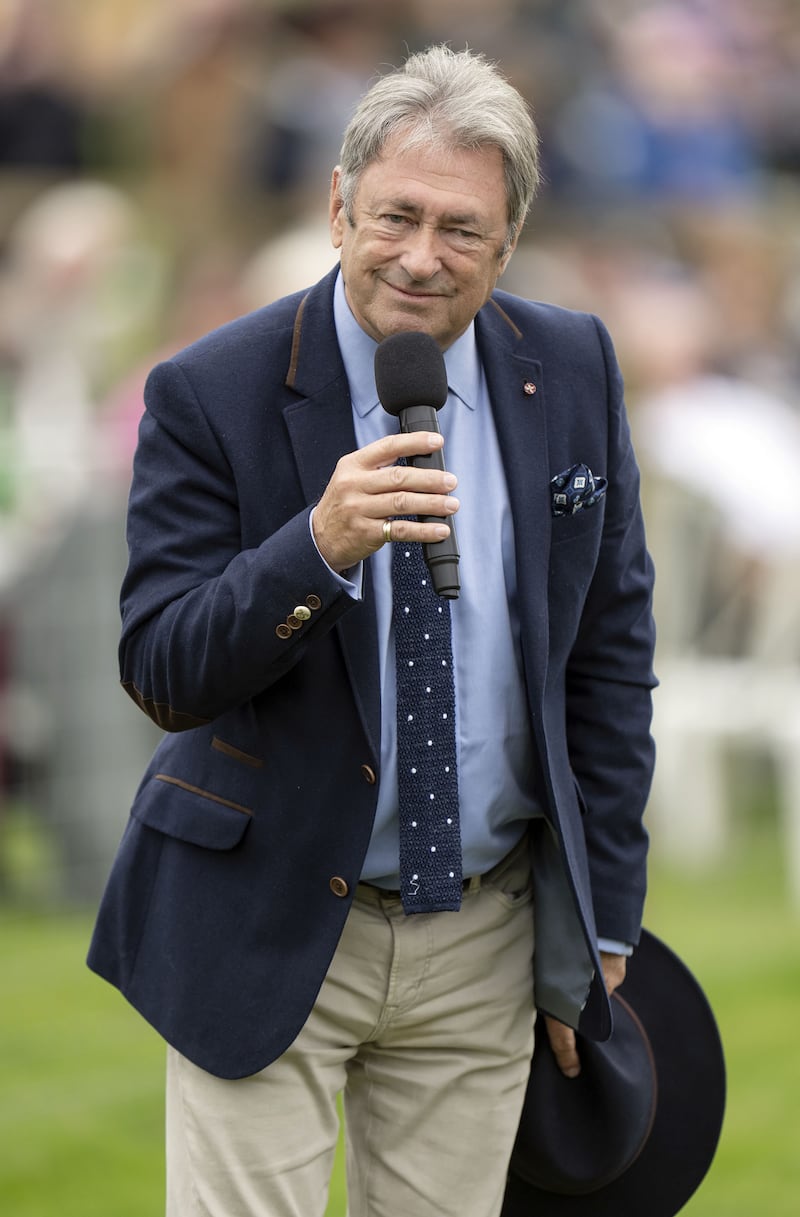 Alan Titchmarsh address the crowd at Chatsworth House