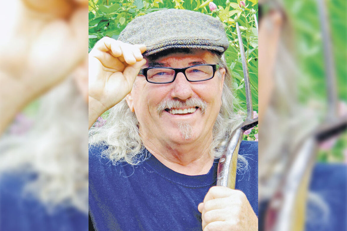 In the Garden with Felder: A gardener’s guide to letting go of the rules In the Garden with Felder: Live with fall leaves and boost your compost