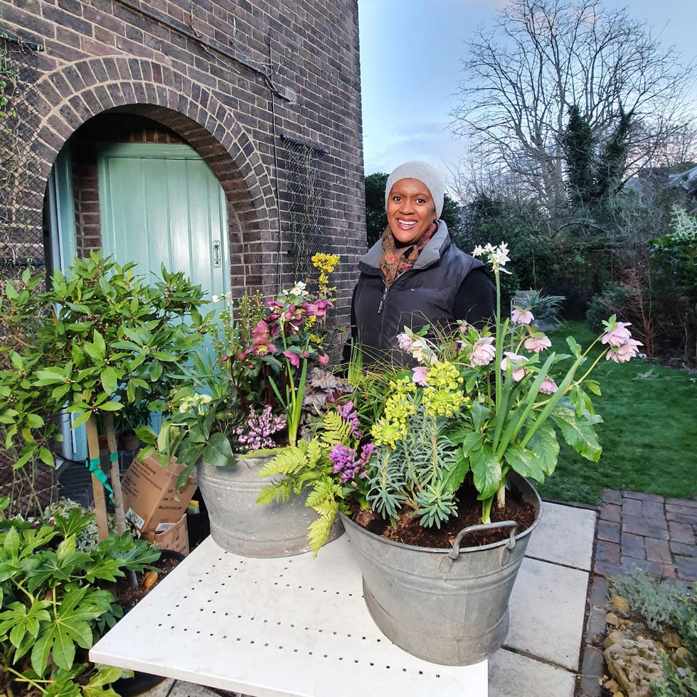 bbc gardeners' world 2022 arit anderson